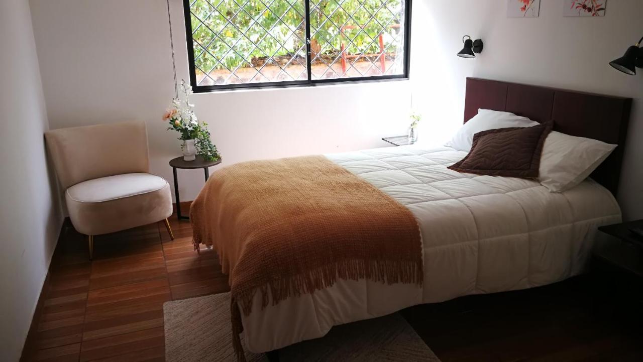 Chapelet Hostal Tababela Exteriér fotografie