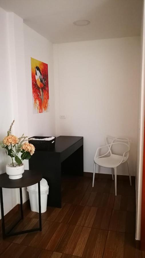 Chapelet Hostal Tababela Exteriér fotografie