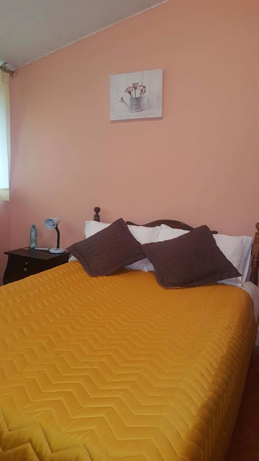Chapelet Hostal Tababela Exteriér fotografie