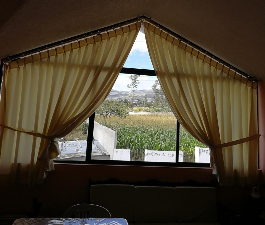 Chapelet Hostal Tababela Exteriér fotografie